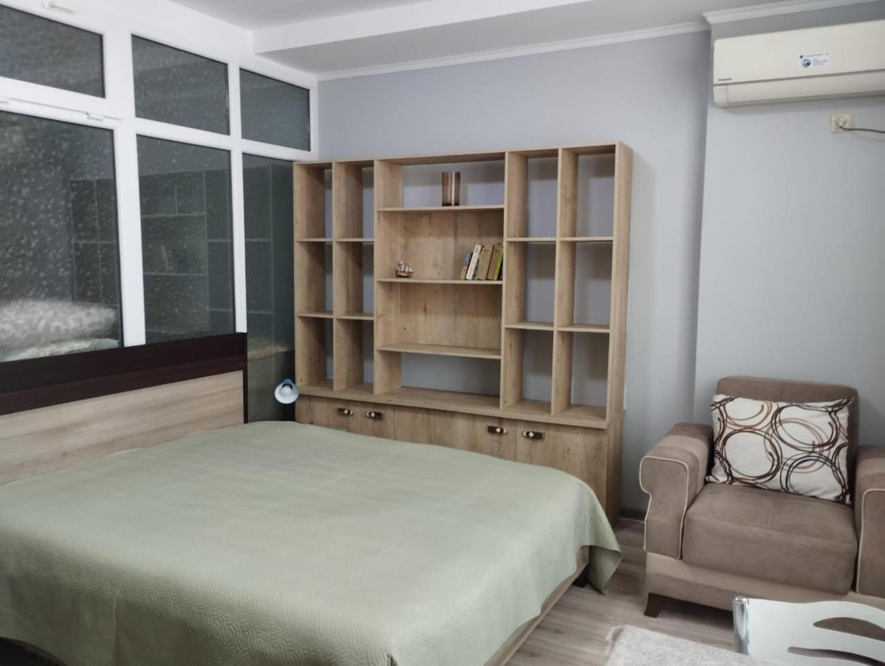 Yalcin Star Residence Apartment 300 Batumi Exterior photo